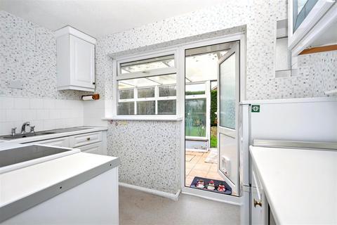 2 bedroom semi-detached bungalow for sale, Hamlands Lane, Eastbourne