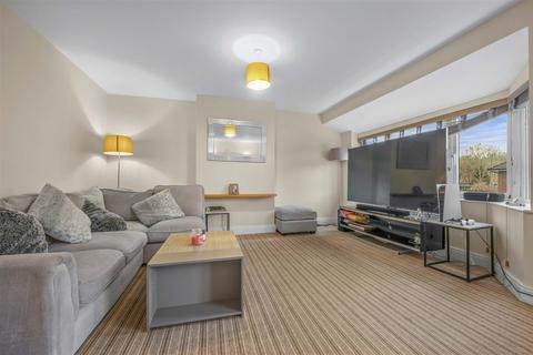 2 bedroom maisonette for sale, Arden Road, Henley-In-Arden B95