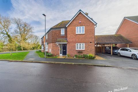 Raymond Munday Road, Stoke Mandeville