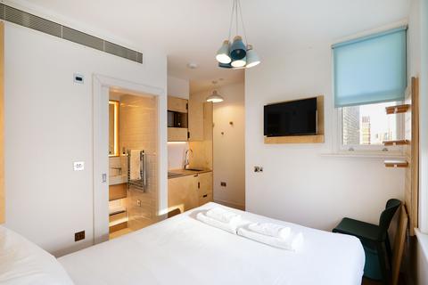 Studio to rent, Philbeach Gardens, Earls Court, London SW5