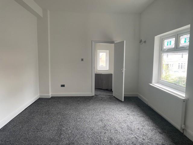 Lounge 2.jpg