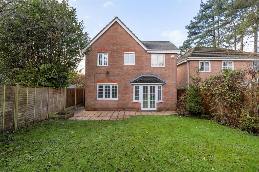 77 Appletrees Crescent, Bromsgrove, B61 0 UD DML141