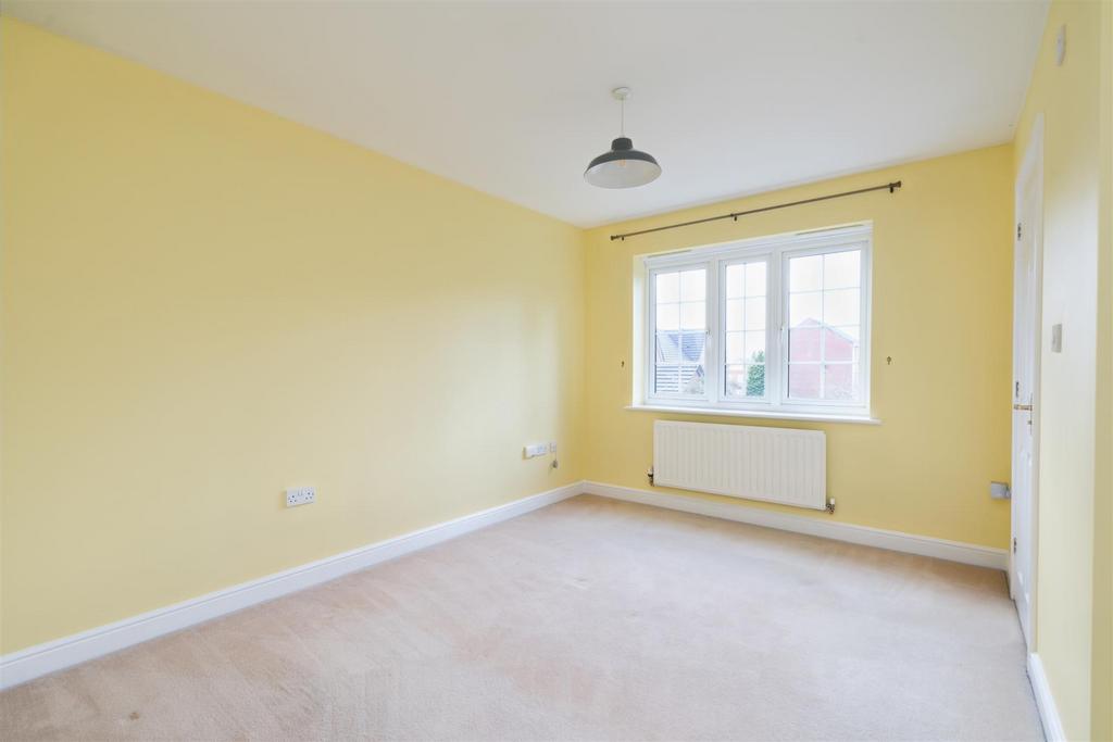 77 Appletrees Crescent, Bromsgrove, B61 0 UD DML141
