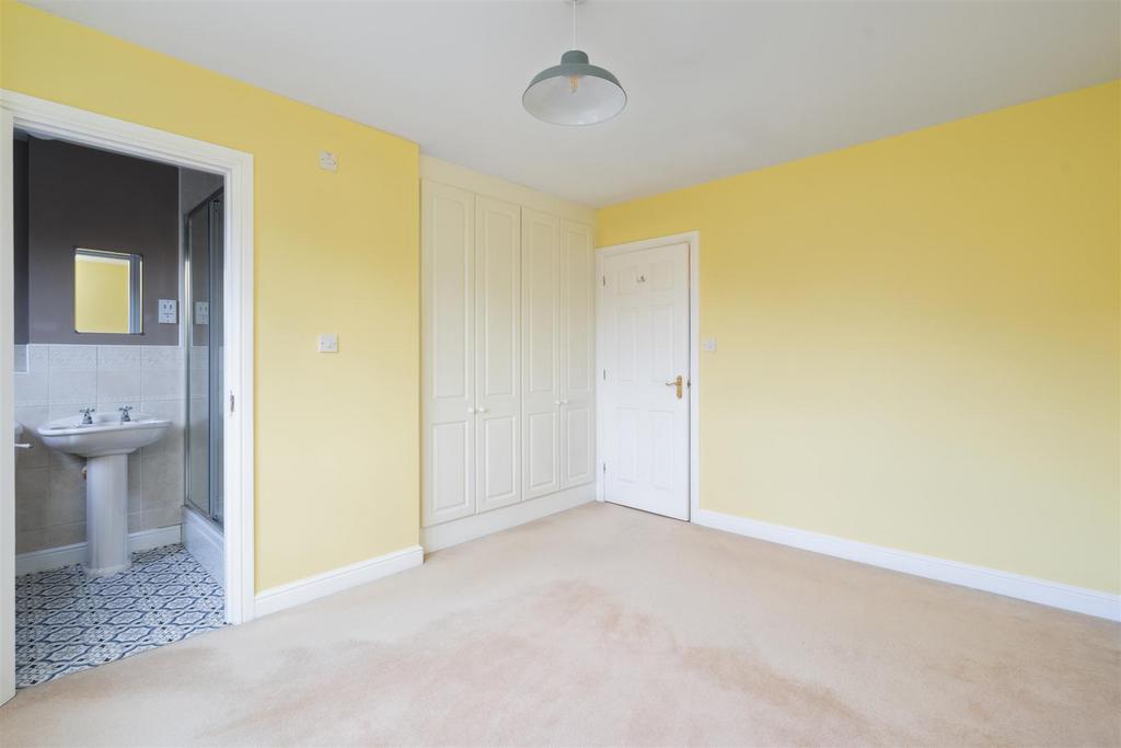 77 Appletrees Crescent, Bromsgrove, B61 0 UD DML141