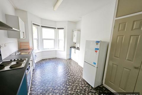 undefined, London Road West, Bath BA1