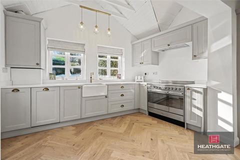 3 bedroom terraced house for sale, Addison Way Hampstead Garden Suburb NW11