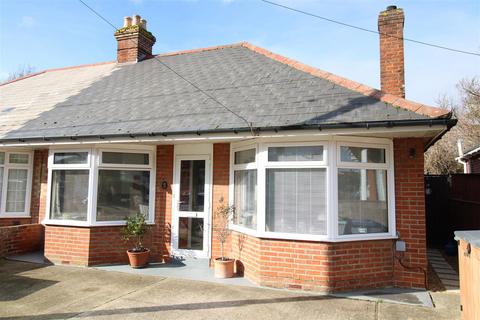 2 bedroom semi-detached bungalow for sale, Broadfields Avenue, Cowes PO31