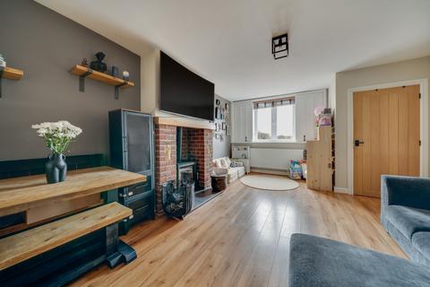 3 bedroom semi-detached house for sale, Ashwood, Kingswinford, DY6
