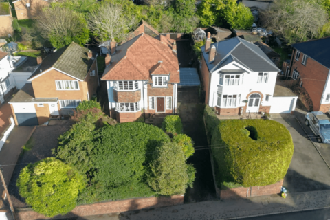 4 bedroom detached house for sale, Chawn Hill, Stourbridge, DY9