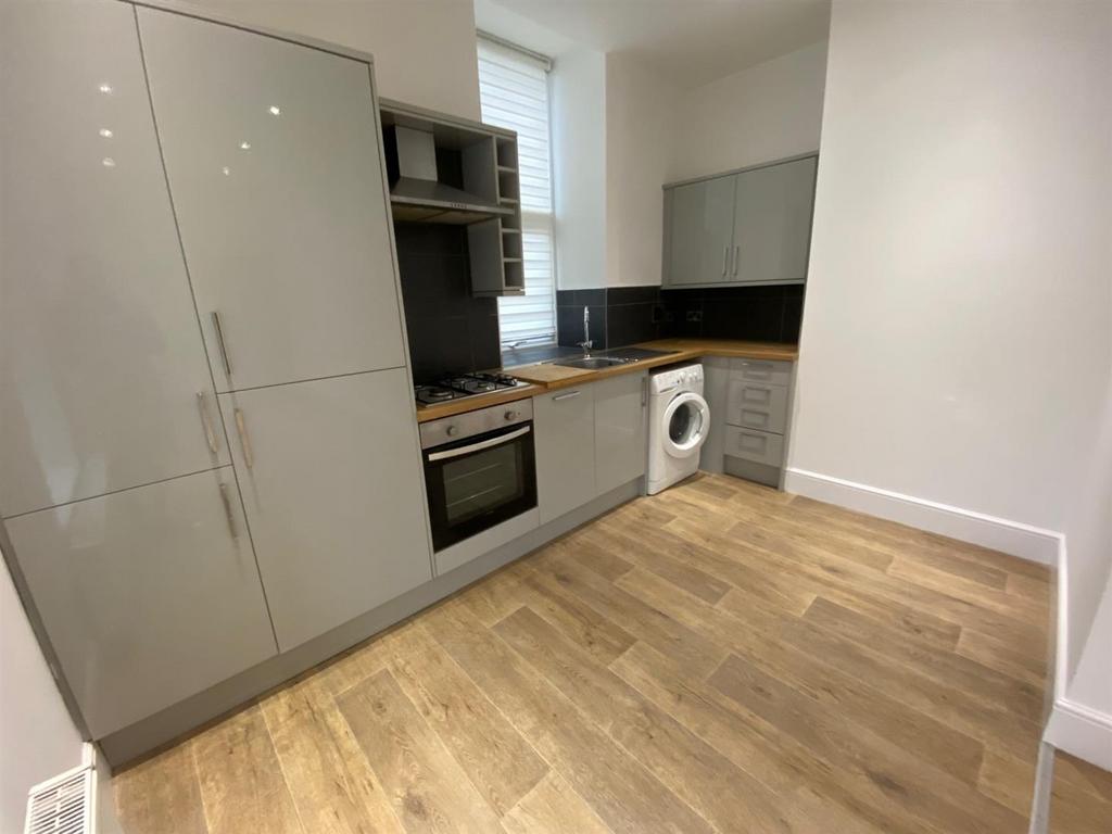 KITCHEN 6.jpg