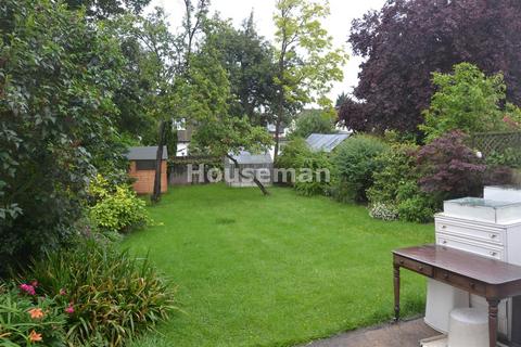 undefined, Sanderstead Avenue Cricklewood NW2