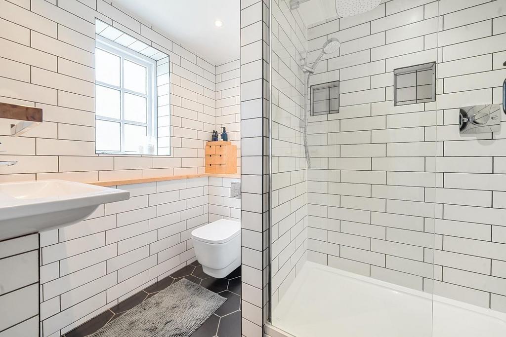Annexe Shower room