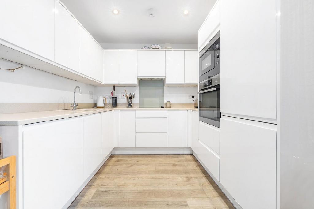 Kitchen.JPG