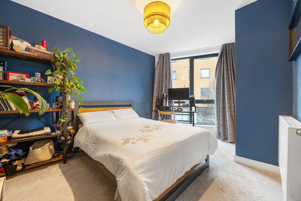 Bedroom 1.JPG