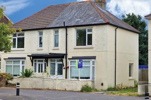 undefined, Southampton Road, Portsmouth, PO6