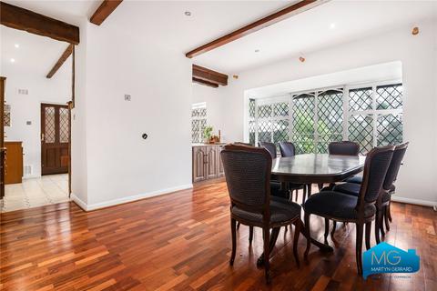 5 bedroom detached house to rent, Canons Drive, Edgware, London, HA8