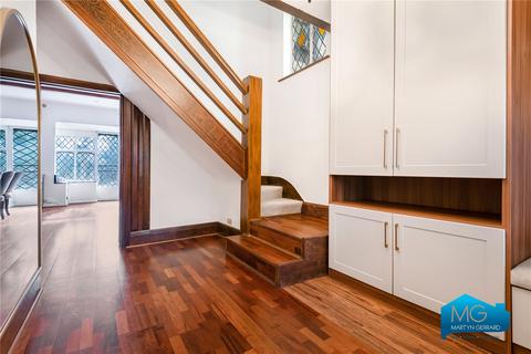 5 bedroom detached house to rent, Canons Drive, Edgware, London, HA8