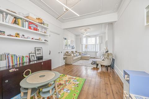 4 bedroom terraced house for sale, Grandison Road, London, SW11