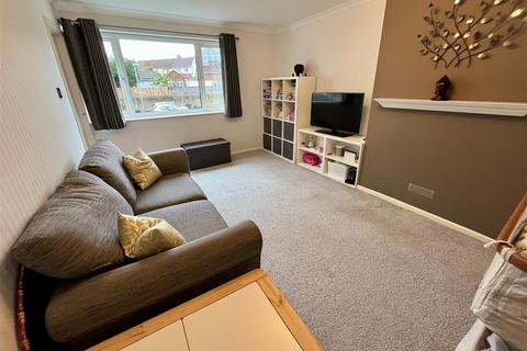 3 bedroom townhouse for sale, Highbury Close, Salisbury