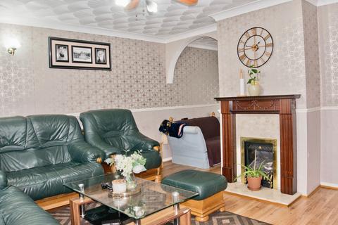 4 bedroom terraced house for sale, Ledbury Green, Beaumont leys, Leicester, LE4