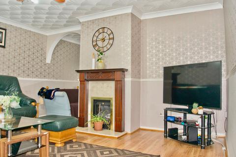 4 bedroom terraced house for sale, Ledbury Green, Beaumont leys, Leicester, LE4