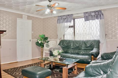 4 bedroom terraced house for sale, Ledbury Green, Beaumont leys, Leicester, LE4
