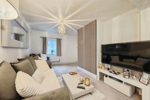 3 bedroom semi-detached house for sale, Upper Broadmoor Road, Crowthorne