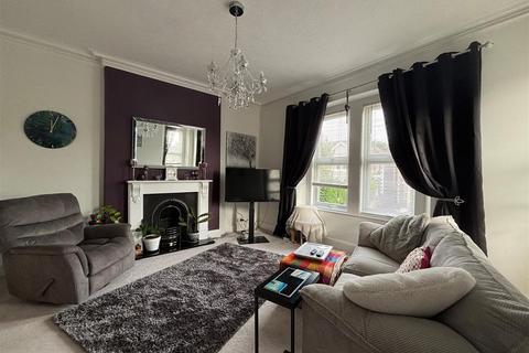 2 bedroom flat for sale, Hill Road, Weston super Mare BS23
