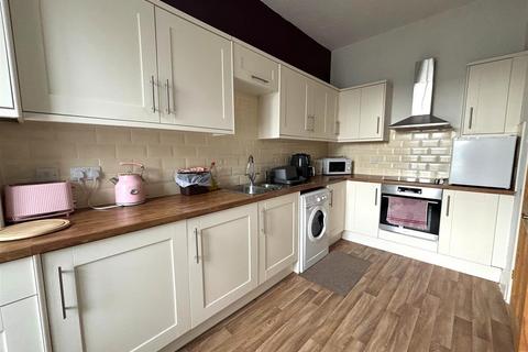 2 bedroom flat for sale, Hill Road, Weston super Mare BS23