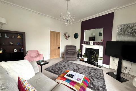 2 bedroom flat for sale, Hill Road, Weston super Mare BS23