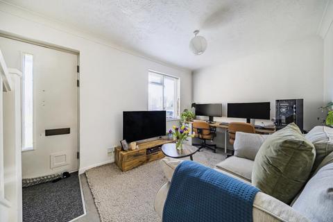 undefined, Dairymans Walk, Guildford GU4