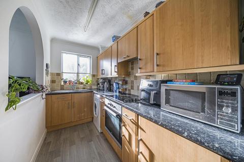 undefined, Dairymans Walk, Guildford GU4