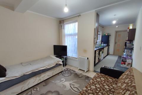 undefined, Dronfield Street, Leicester LE5