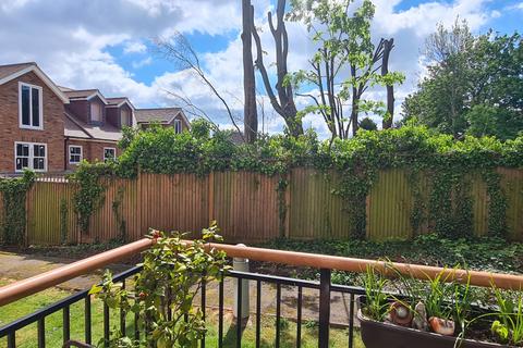 undefined, Goodwin Court, EN4