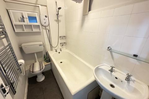 undefined, Viceroy Court, High Street South, Dunstable, Bedfordshire, LU6 3HW