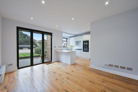 undefined, Villiers Avenue, Surbiton KT5