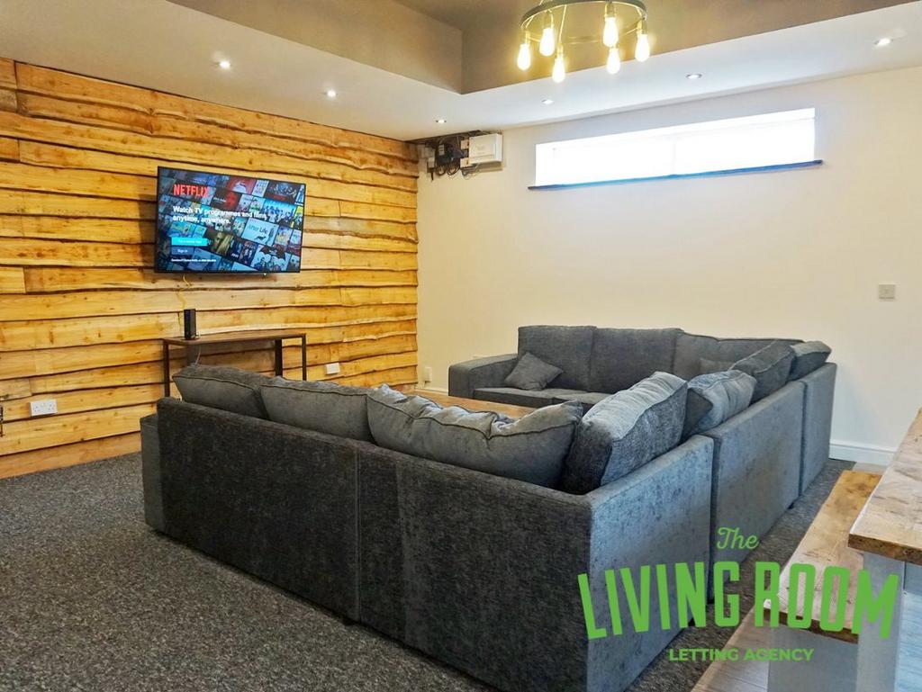 Lounge 1