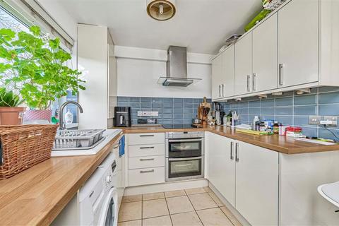 undefined, Swallow Close, London SE14
