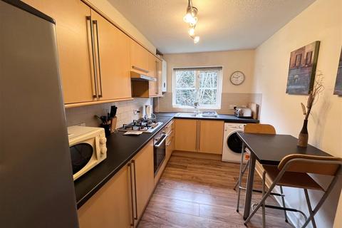 2 bedroom apartment to rent, Summerfield Village Court, Wilmslow