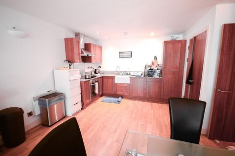 2 bedroom flat to rent, Isaac Way, Manchester, M4