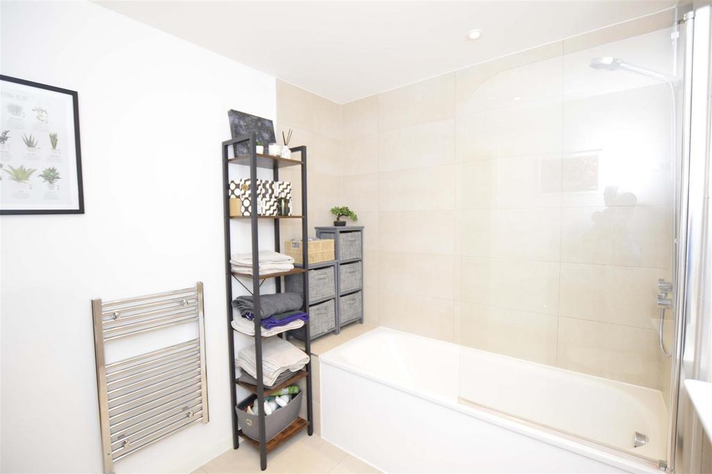 Bathroom. copy.jpg