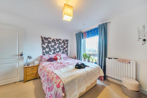 2 bedroom apartment for sale, Tarves Way, London