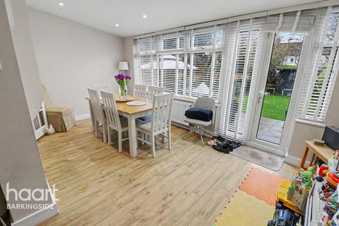 3 bedroom semi-detached house for sale, Katherine Gardens, Hainault
