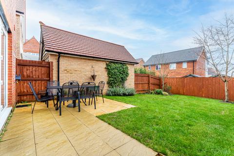 undefined, Magpie Meadows, Luton LU1