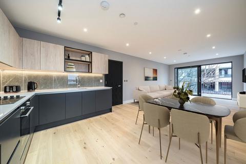 2 bedroom flat for sale, Crimscott Street, Bermondsey SE1