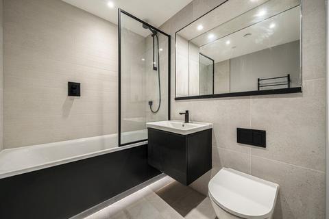 3 bedroom flat for sale, Crimscott Street, Bermondsey SE1