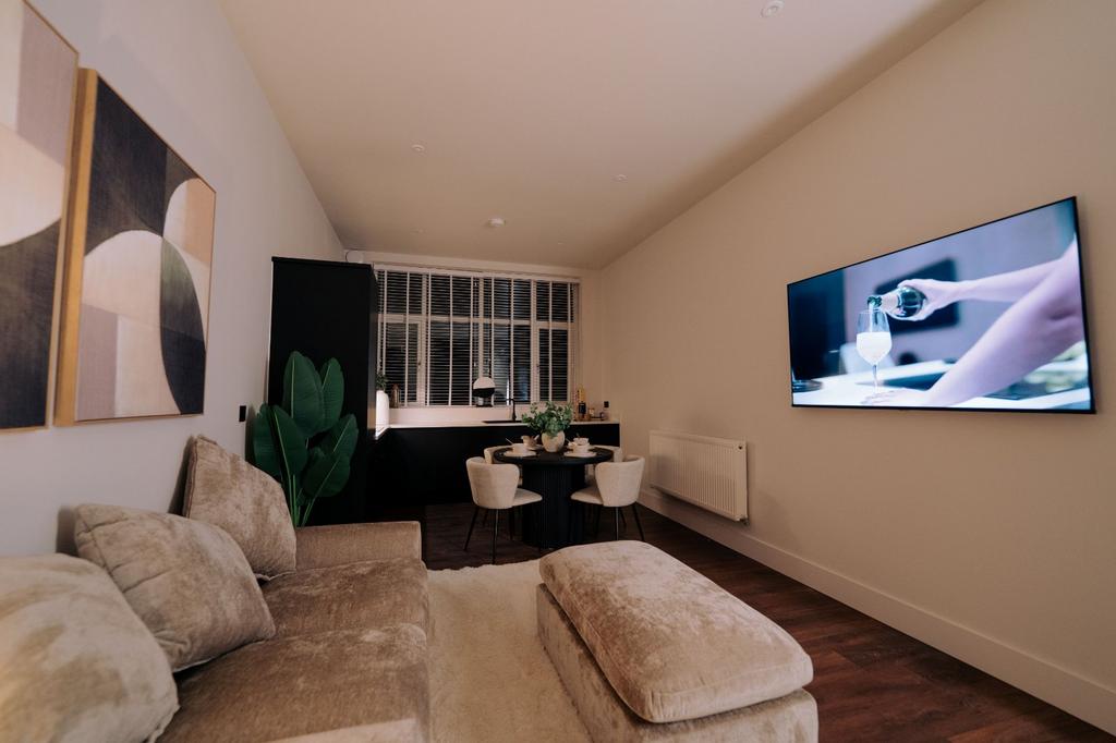 Apartment 3