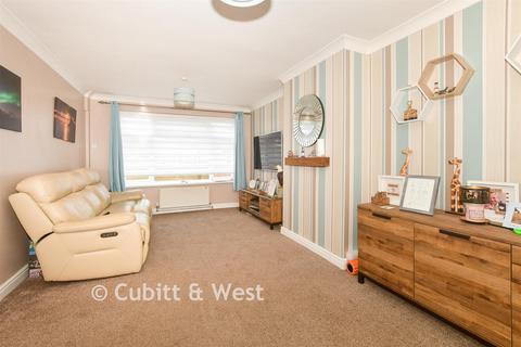 3 bedroom terraced house for sale, Forest View, Crawley RH10