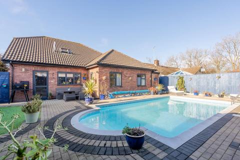 4 bedroom detached house for sale, Sandford Road, Winscombe