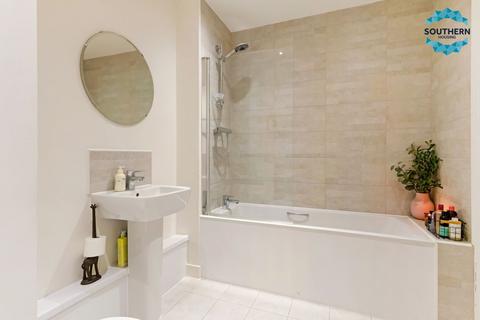 1 bedroom flat for sale, 37 Greenwich High Road, London, SE10